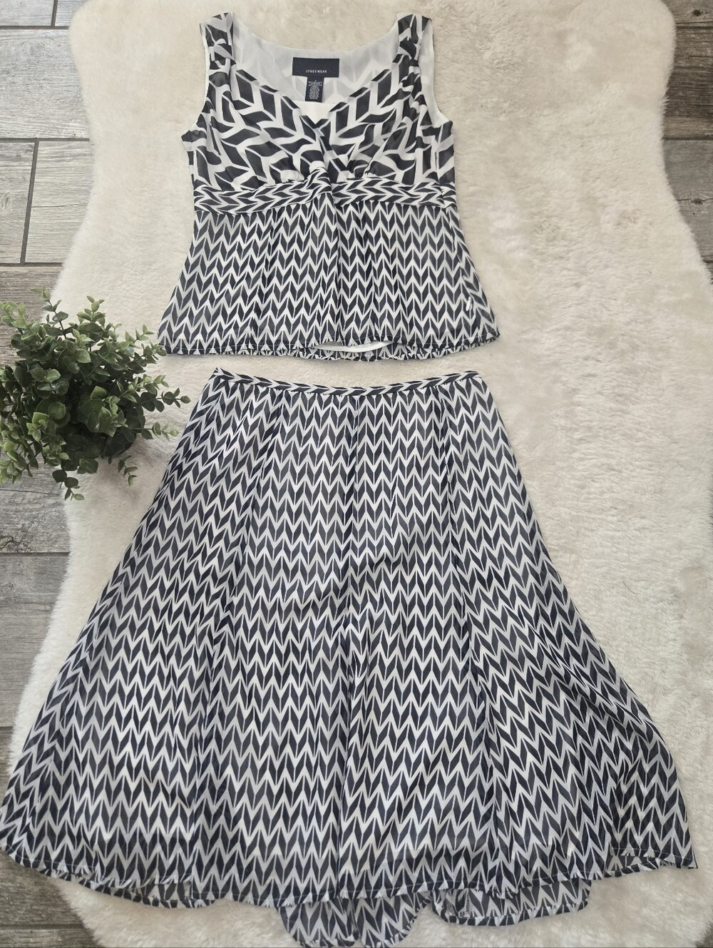 Jones Wear Navy Blue & White 2-PIece Chevron Mod Office Corporate Set, 4